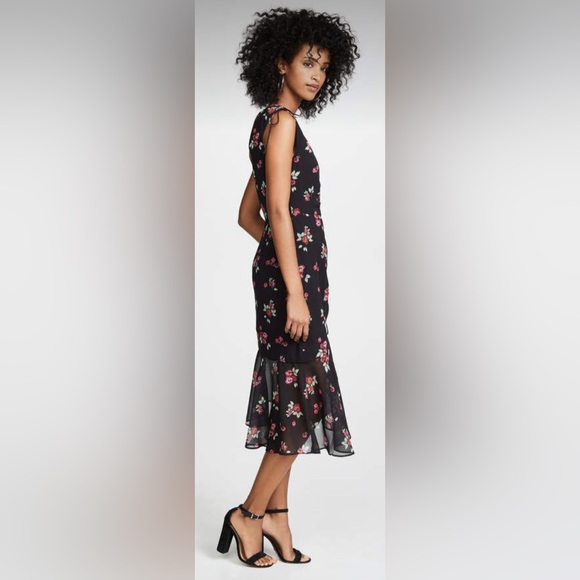 La Maison Talulah Blushing Asymmetric Dress. Worn once! Size medium - Picture 2 of 6